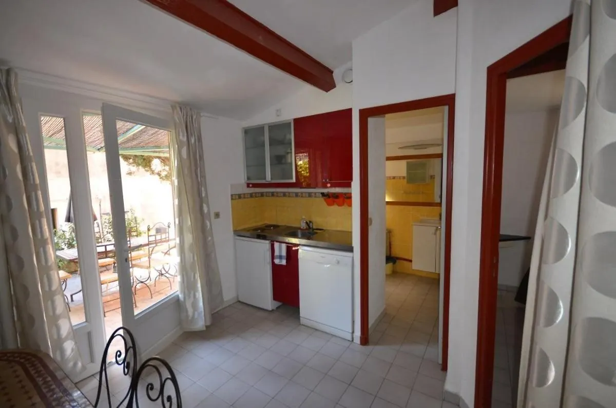 Le Clos Des Galejades Porquerolles 0*,